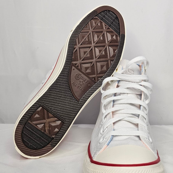 Converse CTAS Camp Converse Hi Tops Brand New Women's 10 White/Red #A10920F NWT - Picture 7 of 9